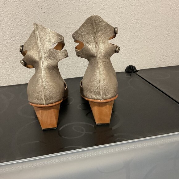 NWOB Cydwoq block heel pumps 39 - Picture 5 of 8